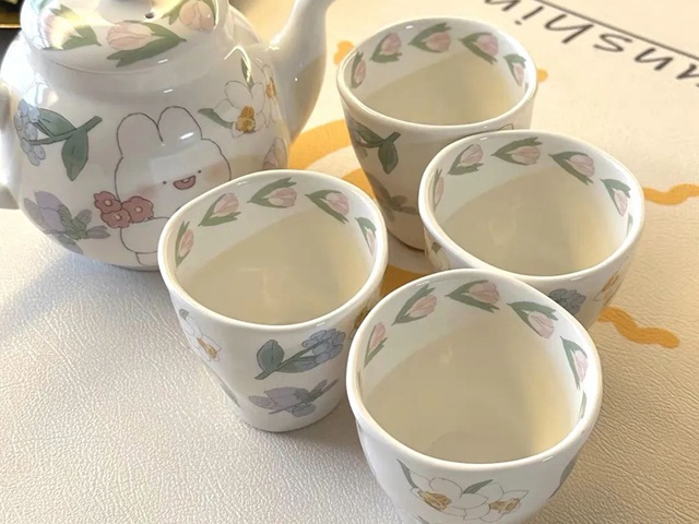 蓝莲花茶壶