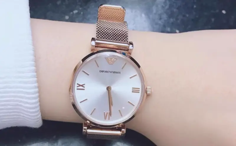 阿玛尼品牌的手表